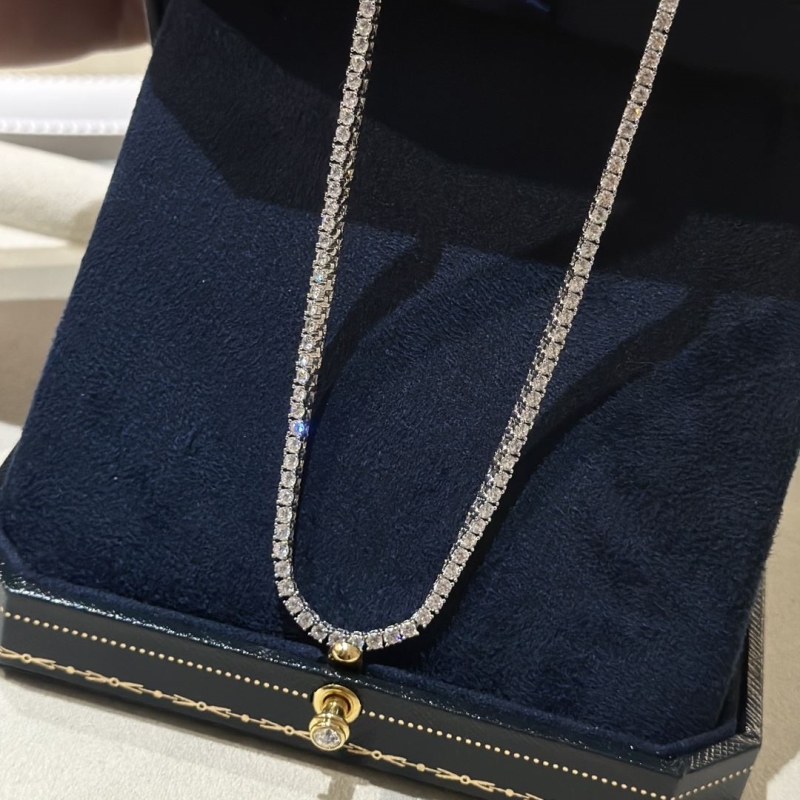 T*f*ny necklaces